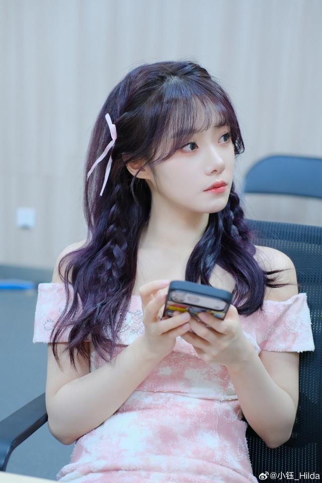 星空体育下载-小钰分手后首度更博：大家放心，有在好好生活